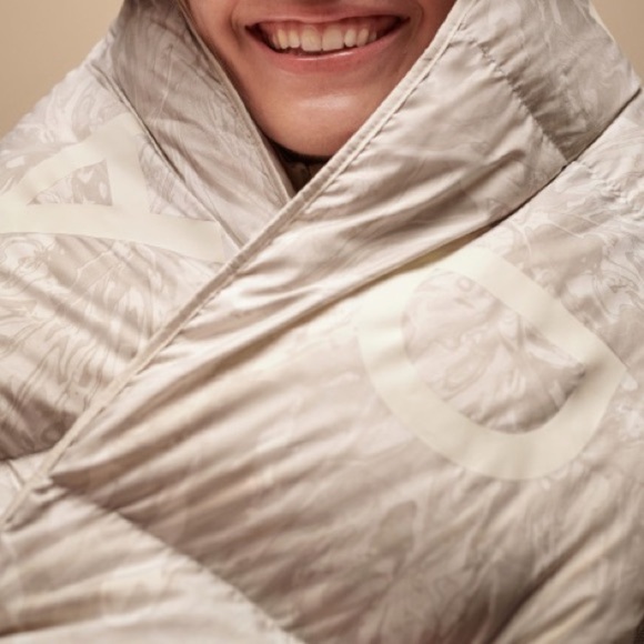 LULULEMON Quilted Insulated Scarf - Picture 1 of 6